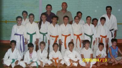 Dante Pigerl visito Escuela de Karate AKTA en Ñú Porá
